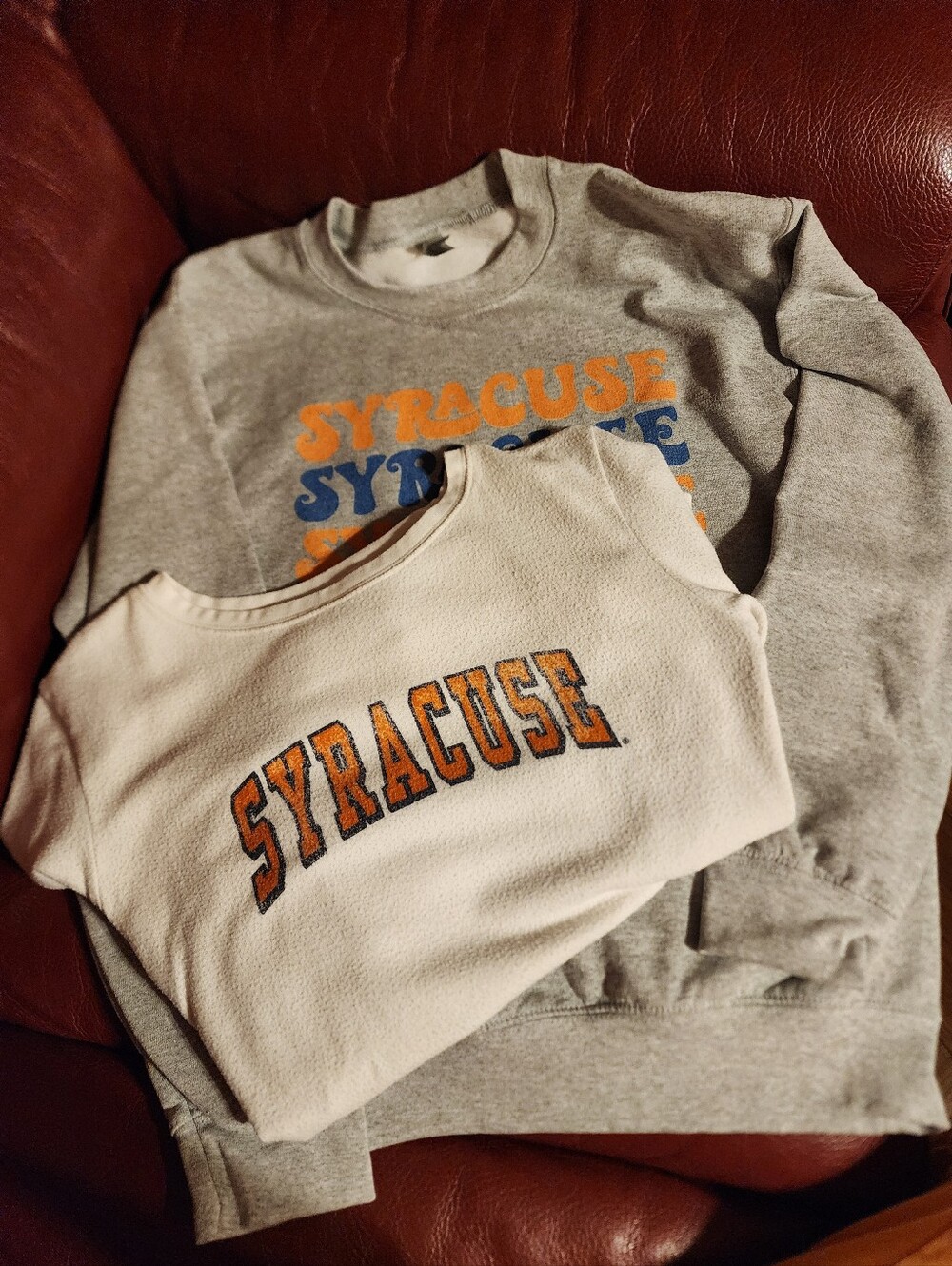 Two SYRACUSE UNIVERSITY VINTAGE SWEATSHIRTS SIZE S
